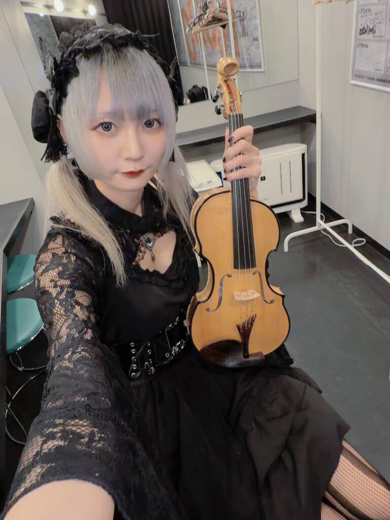 秘京凛さん（@rin_vn8）Xポストより